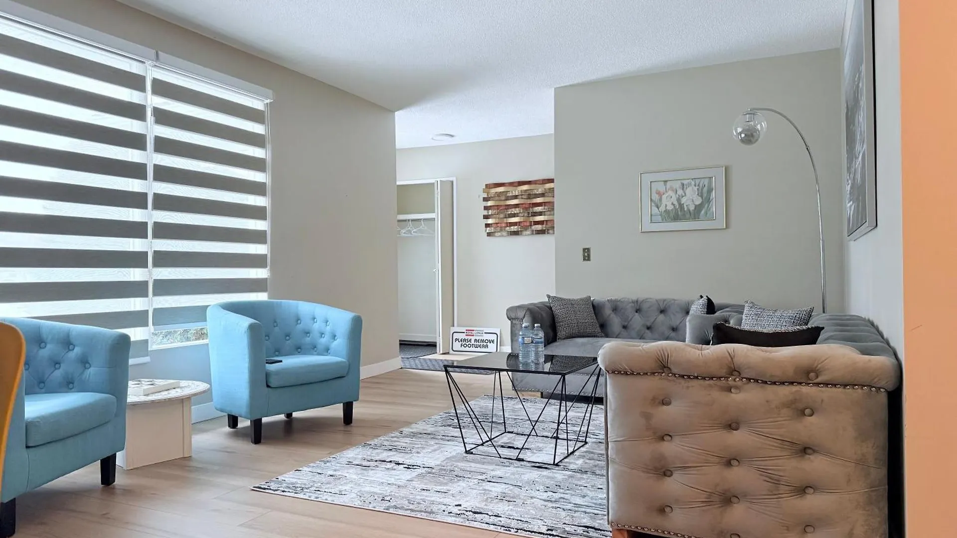 Villa Comfy Corner Stays Edmonton